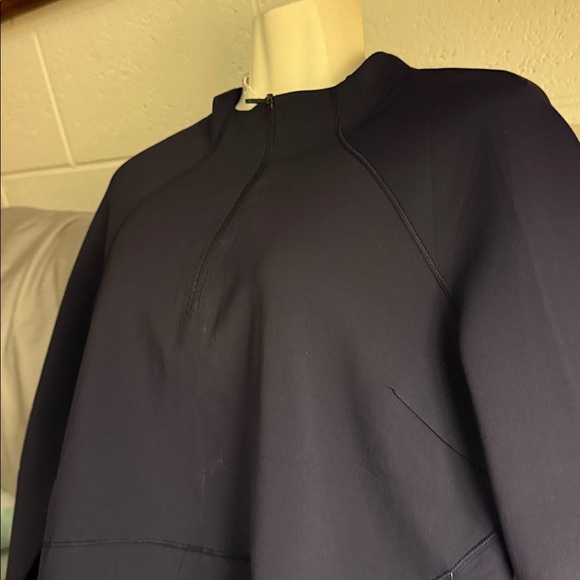 Lululemon - Picture 4 of 7